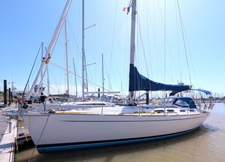 Sweden Yachts 42