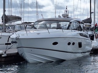 Princess V39 For Sale - Afloat