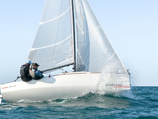 2022 Beneteau First 18