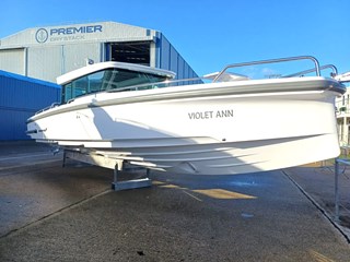 2022 Axopar 37 XC