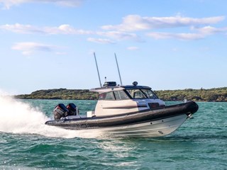 2025 Protector Targa 330 Special 'R' Edition